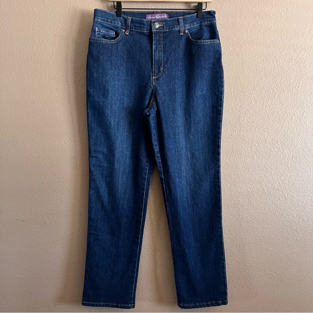 Gloria Vanderbilt Women's Straight Leg High Rise Jean Size 14